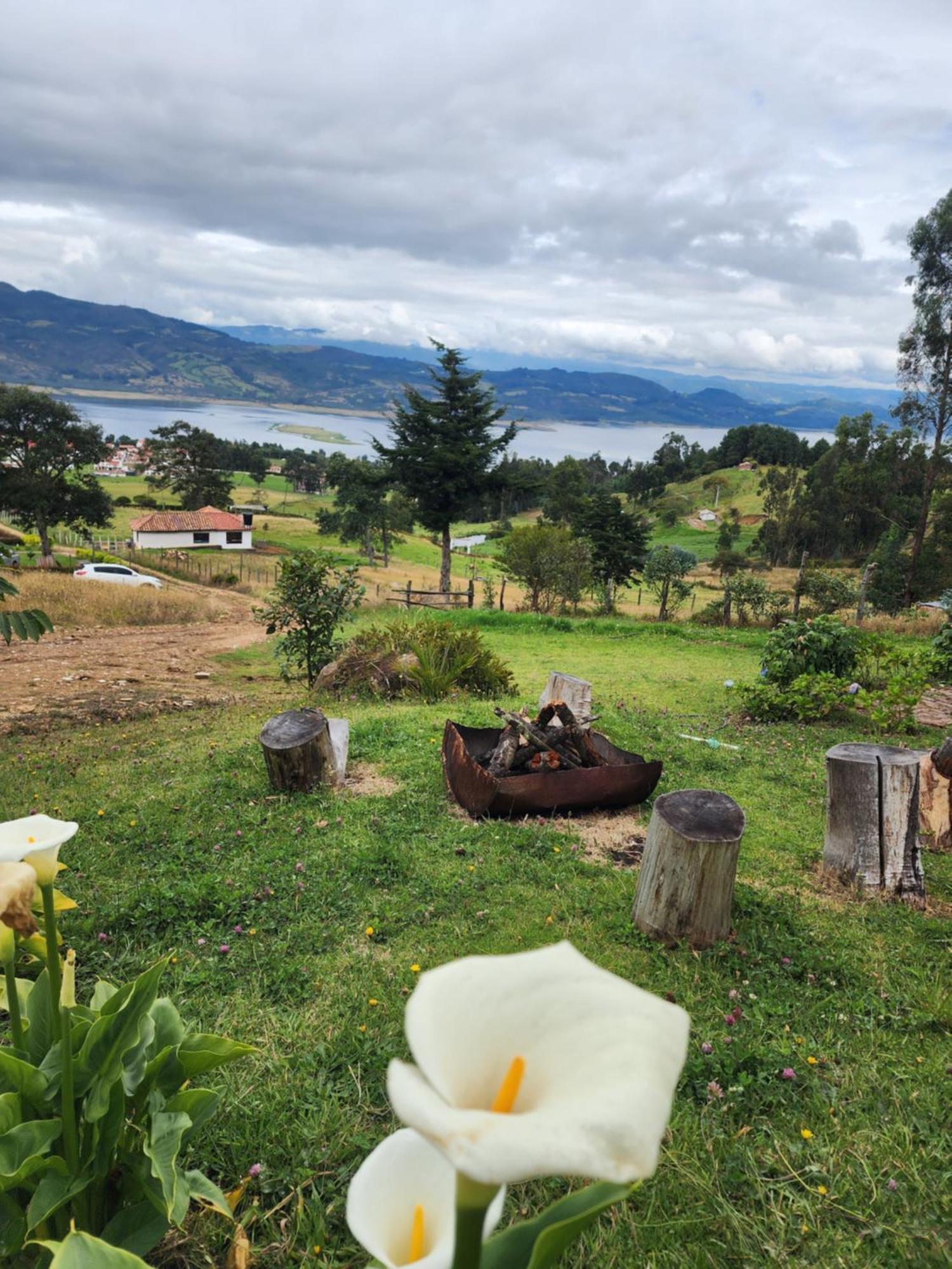 Glamping Sede Campestre Mirador De Pueblo Viejo Hotel Guatavita Luaran gambar